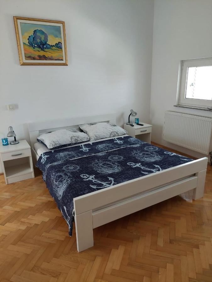 Apartments "Jope I Toni" Biograd Na Moru Exterior photo