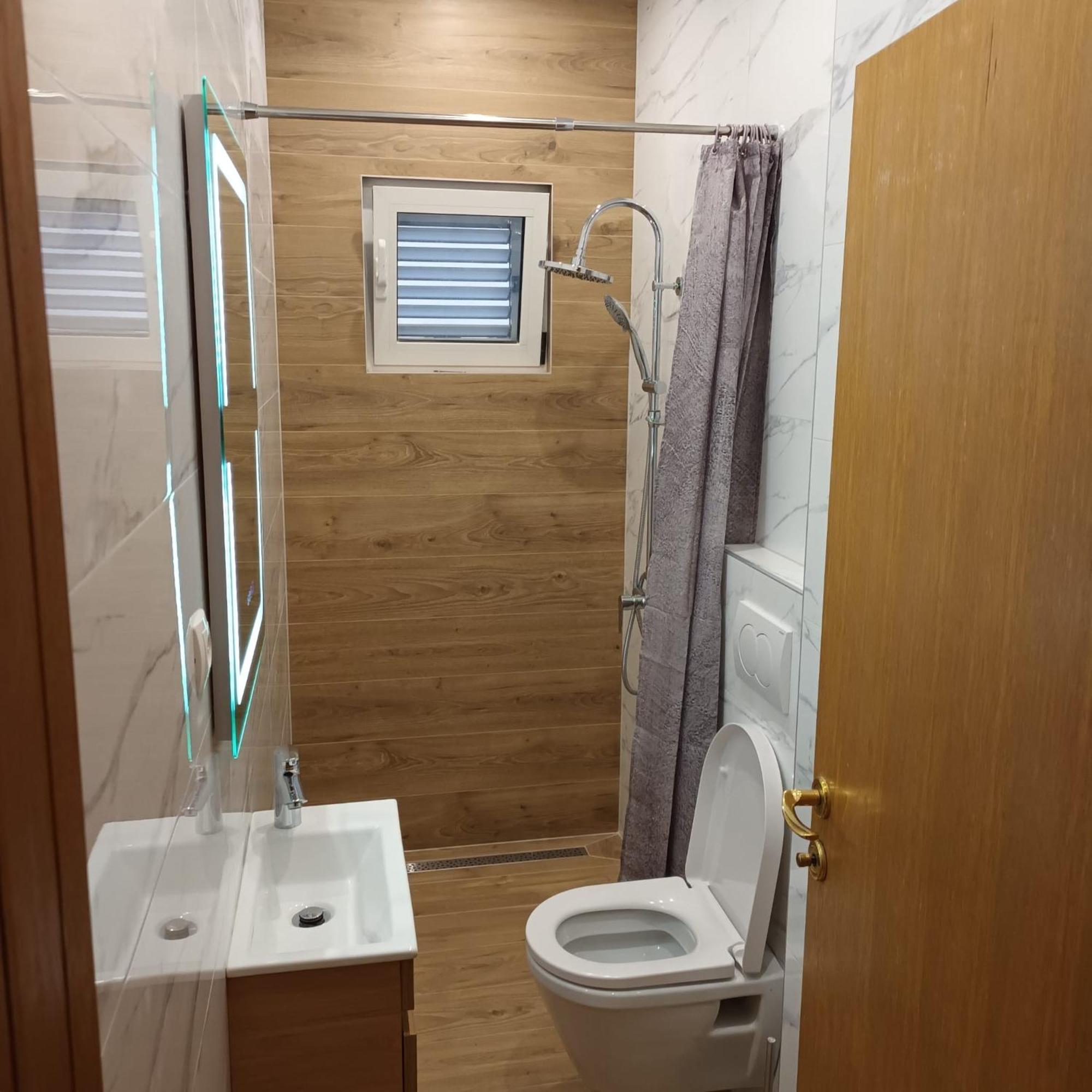 Apartments "Jope I Toni" Biograd Na Moru Exterior photo